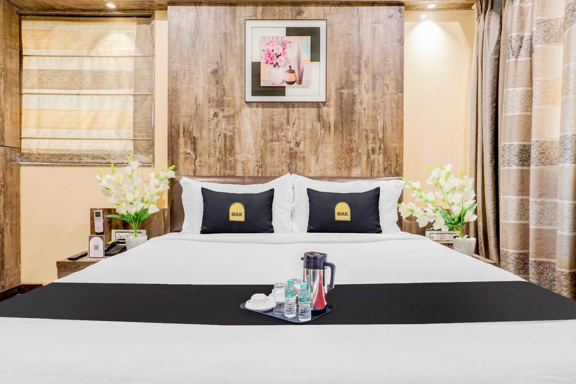 Hotel Marina Near Igi Airport Delhi New Delhi Buitenkant foto