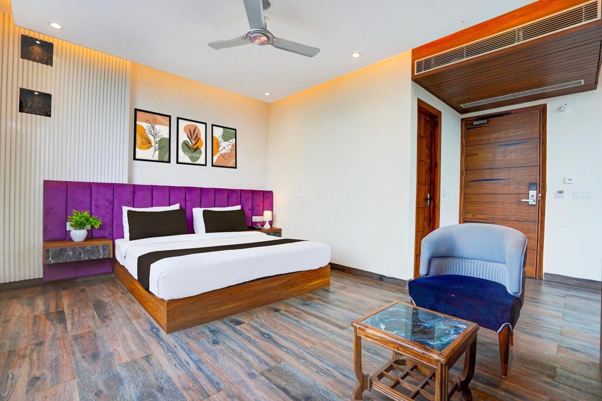 Hotel Marina Near Igi Airport Delhi New Delhi Buitenkant foto