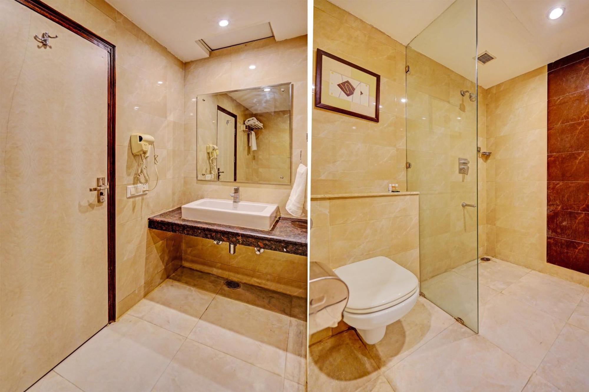 Hotel Marina Near Igi Airport Delhi New Delhi Buitenkant foto