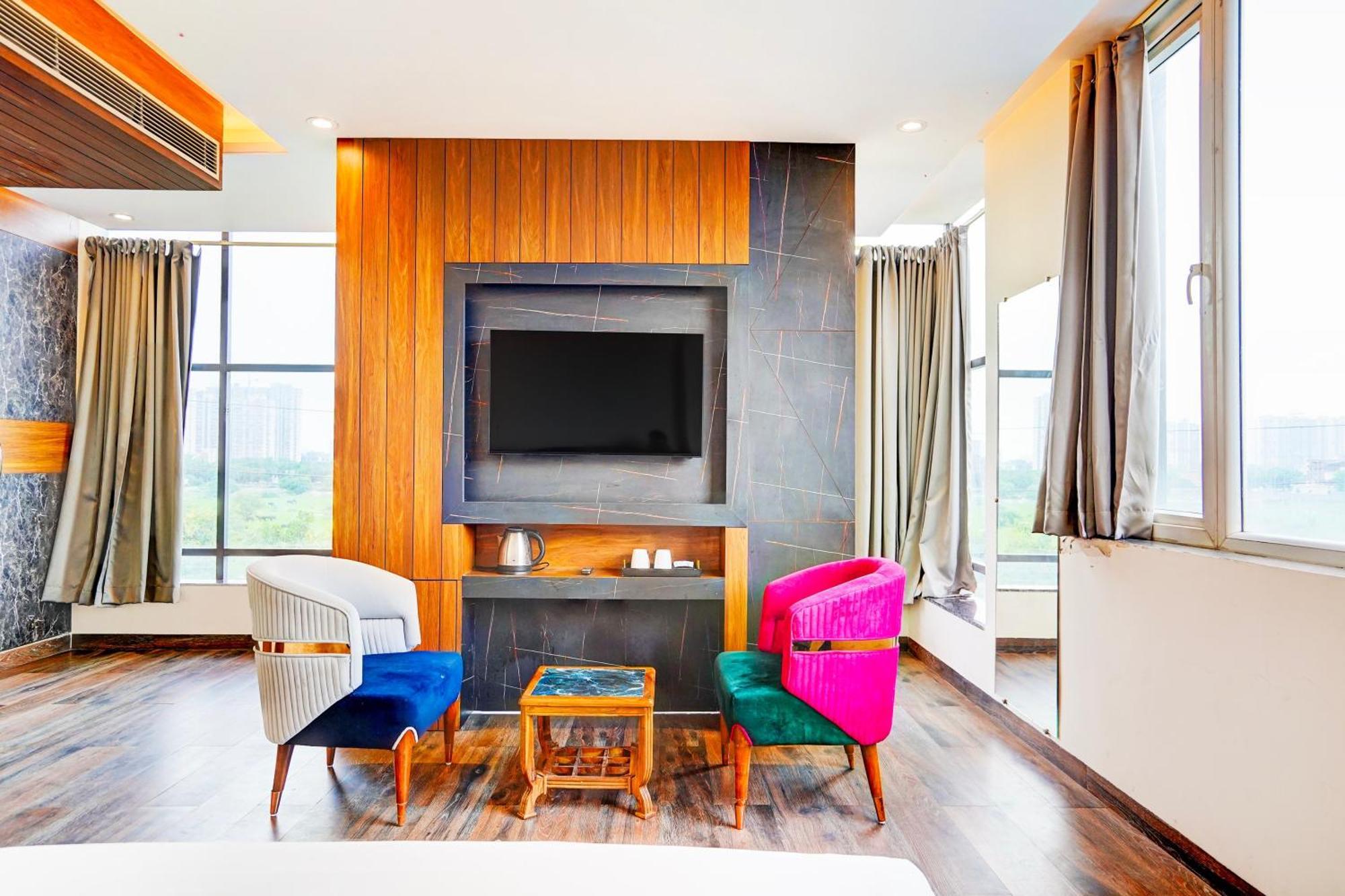 Hotel Marina Near Igi Airport Delhi New Delhi Buitenkant foto