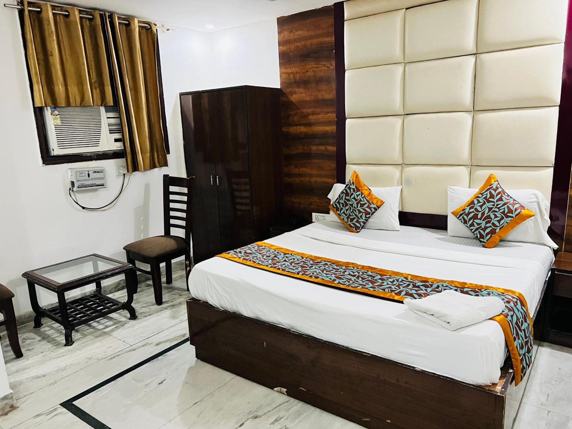 Hotel Marina Near Igi Airport Delhi New Delhi Buitenkant foto