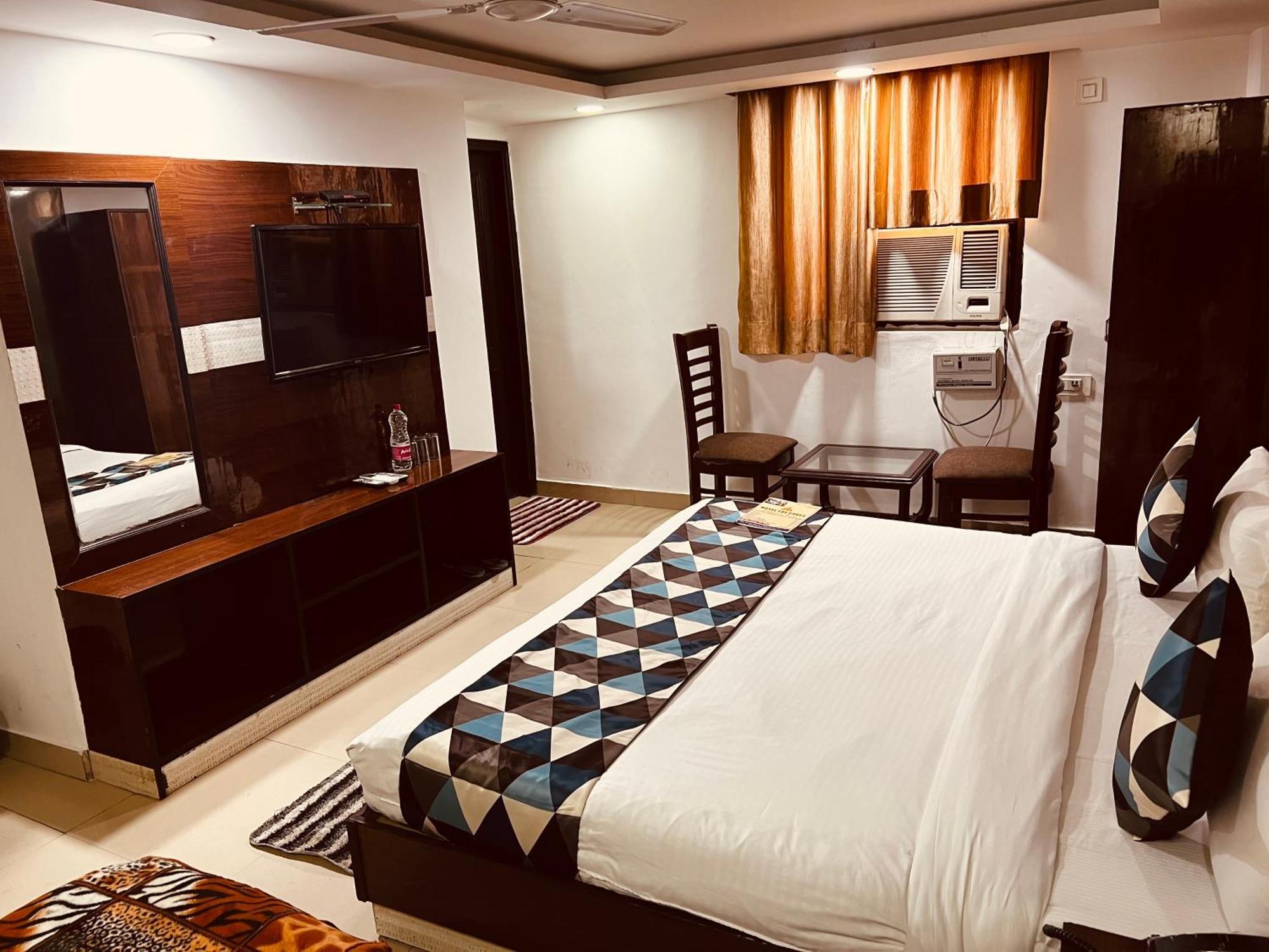 Hotel Marina Near Igi Airport Delhi New Delhi Buitenkant foto