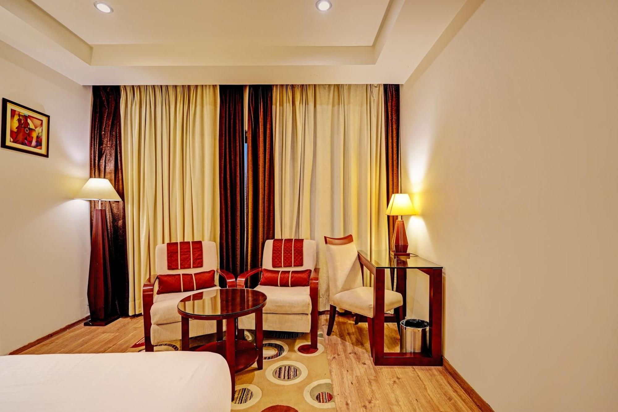 Hotel Marina Near Igi Airport Delhi New Delhi Buitenkant foto